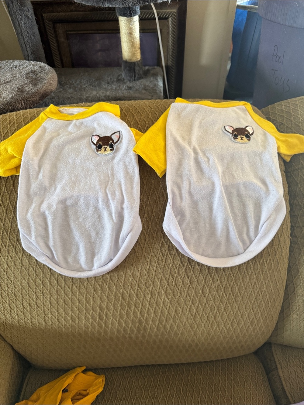 Tous Yellow & White Dog Tee with Chihuahua Patch